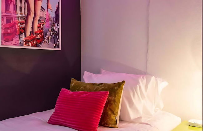 Pool Hottub Magic School Bus 5 Mins to Downtown - Photo 30