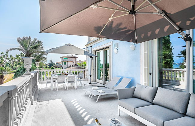 Luxury Lakefront Catullo with pool - Photo 61