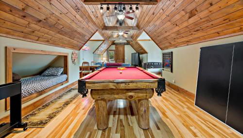 Lakefront Retreat Luxury Home with Private Dock - Photo 3