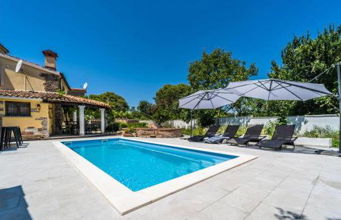 4 Bedroom Lovely Home In Veliki Vareski - Foto 10