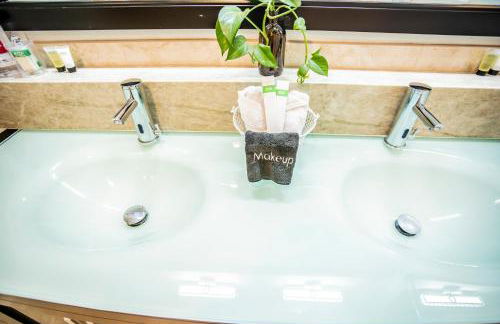 Buena Creek Vista Primary Subdivided Home with Views and Pool - Foto 63