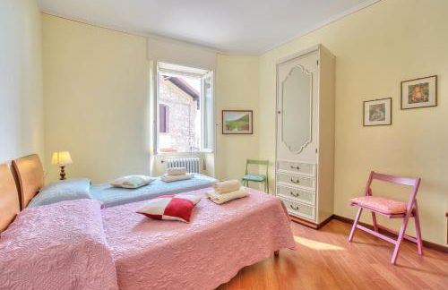 Angela -Terrace & beautiful View lake - Happy Rentals - Foto 17