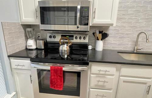 Stay at Steuben Hot Tub Remodeled Home - Foto 18