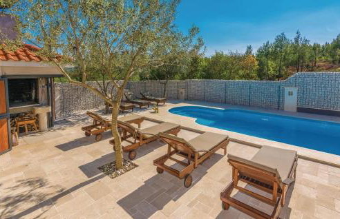 Awesome Home In Pridraga - Foto 12