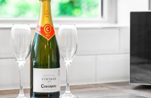 Stylish 3 Bedroom House - Pool & Tennis Table - Garden - Off Street Parking 782S - Foto 18