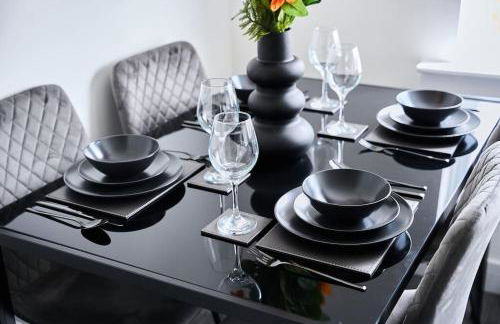 Modern 3 Bedroom Apartment - Photo 29