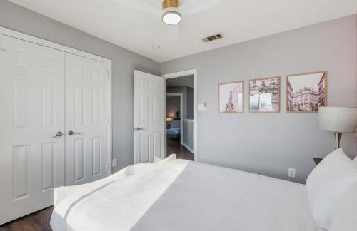 Parisian-Inspired 5-BD w Pool Playground Cinema - Foto 32