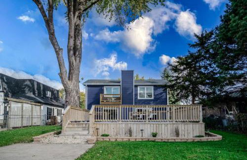 3BR 2BTH Waterfront Vacation Rental on Riverwalk to Downtown McHenry with Pier - Foto 53