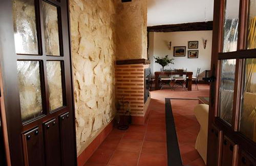 Casa Rural Enorme con BBQ & Horno Leña ideal para Familias - Foto 16