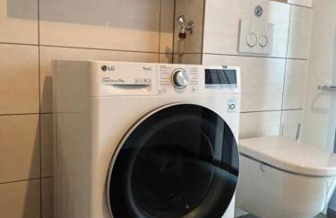 Wood&Stone - Modernes Haus in Seenähe am Tankumsee mit Terrasse, Outdoorküche, Kamin, Homeoffice Bereich & voll ausgestatteter Küche im Naherholungsgebiet - Foto 61