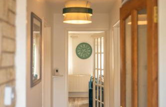 Cotswolds, Beautiful 5 bed 3 bath house, lovely garden, free parking - Foto 56