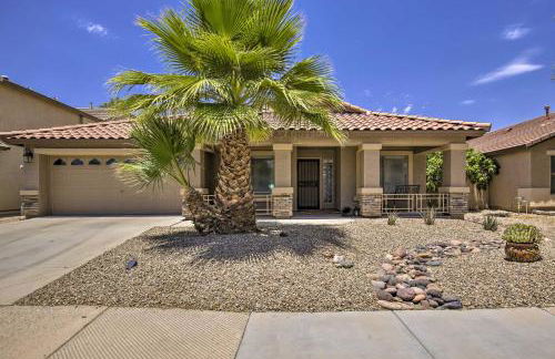 Chic Maricopa Getaway with Outdoor Oasis and Pool - Foto 45