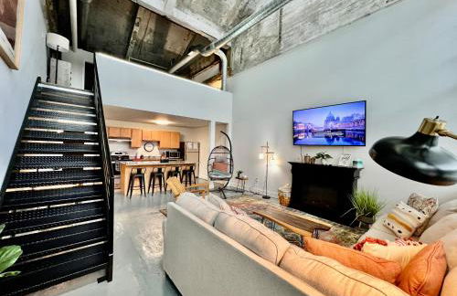 New renovated Loft in Old factory by Kings Island - Photo 11