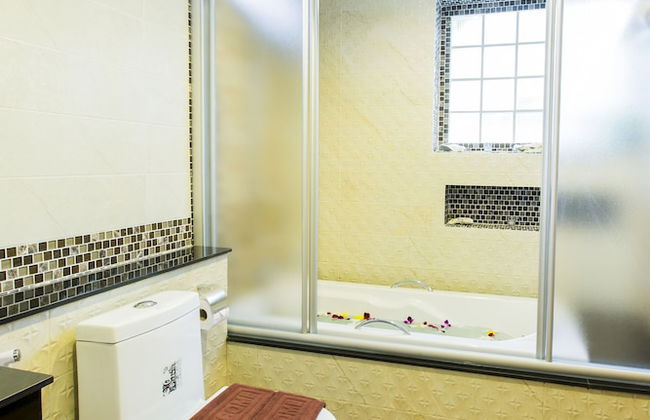 Irawan House - Photo 31