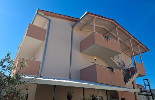 Apartman with Adriatic view "Biočić" - Foto 1