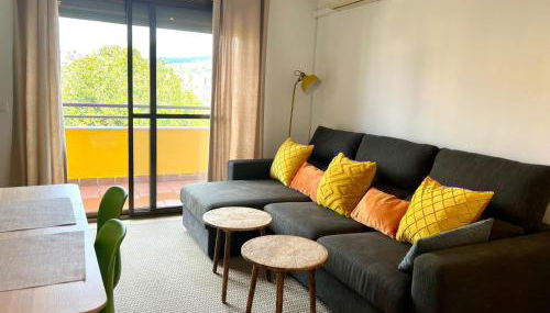 Urban Retreat with Views & Terrace - Foto 2