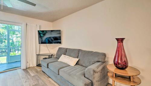 Old Florida Setting with Kayaks and Fishing Poles - Foto 5