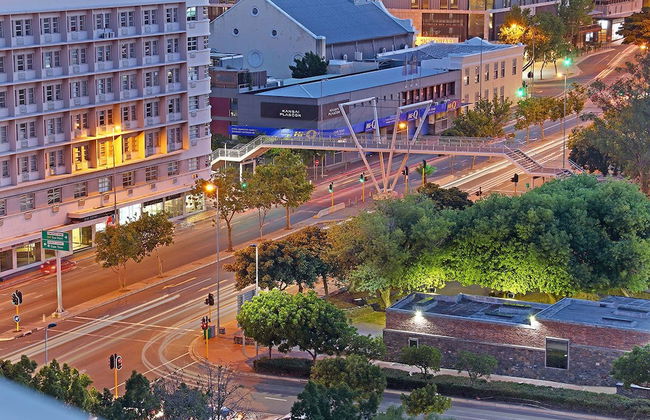 Metropolis 1108 - Adults Only - Photo 17