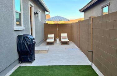 Luxury 1 BR Casita with Private Yard, Garage and WD - Foto 13