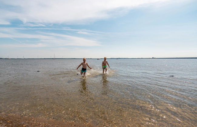 Bright Coastal Chalet Stay - Foto 24