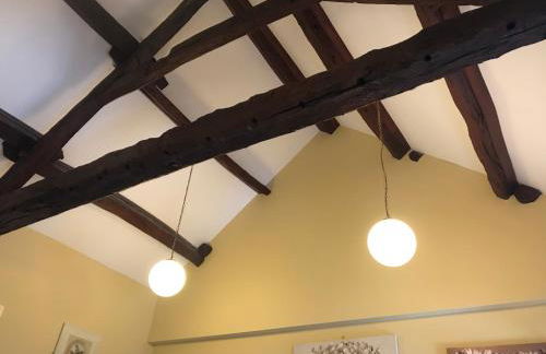 Kezbah 1, 22 the square centre of Dalston village - Photo 12