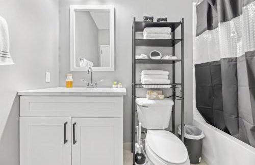 Modern DT Stay, King Bed, Parking Available - Foto 37