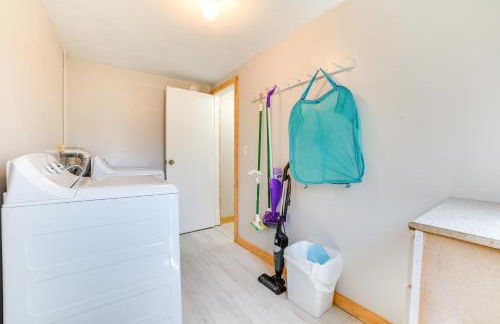 Houghton Lake Cottage with Patio Walk to Waterfront - Photo 19