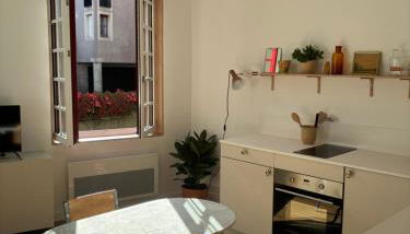 Raphaël - T2 centre historique - Foto 1, stove