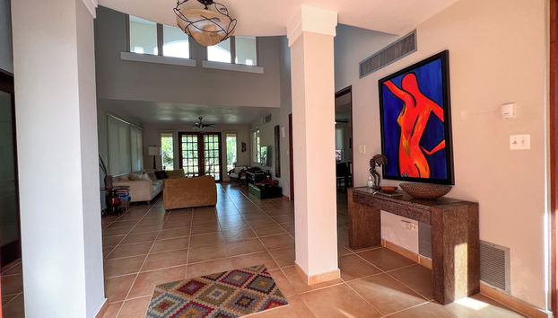 Paradise Villas & Vacations - Foto 2, Entrada interior