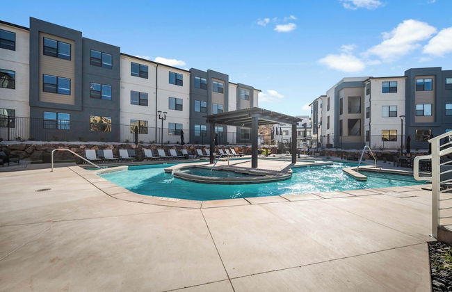 Vintage Desert 5 BDR w/ Resort Amenities - Foto 40