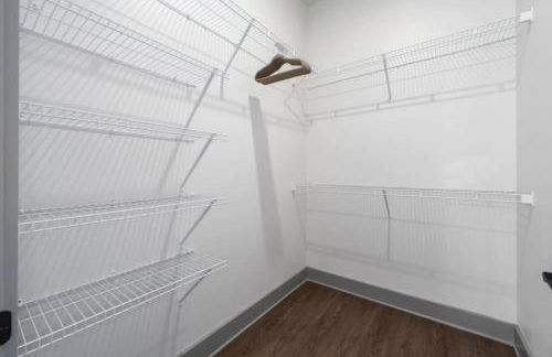 Luxury Apt with shopping and restaurants - Foto 33