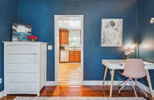 Tropical Retreat with Heated Pool & Firepit - Foto 25