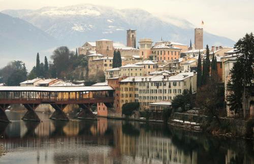 Chalet in Veneto Near Dolomites Ski Slopes - Foto 78