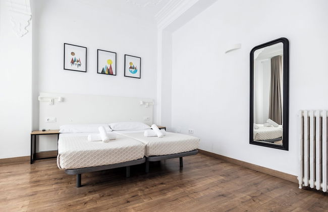 Live in Chianti Apartaments by Concept Flats - Photo 30