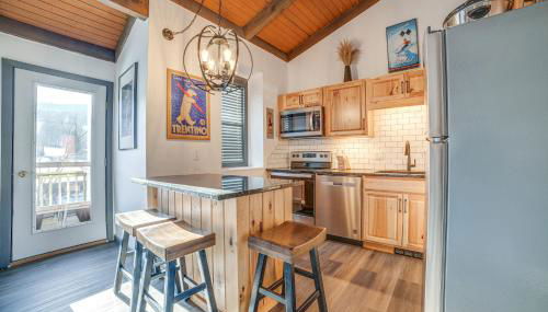 Chic Greek Peak Ski Resort Townhome with Balconies! - Foto 5