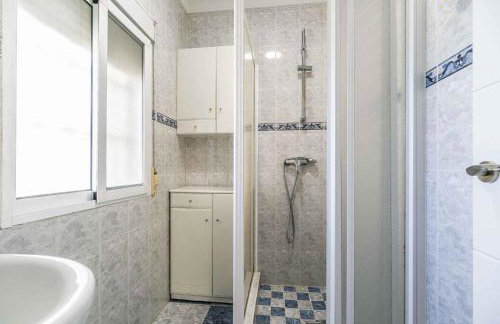 Charming Townhouse in El Faro, Spain, Studding Sea View & Community Pool - Foto 24