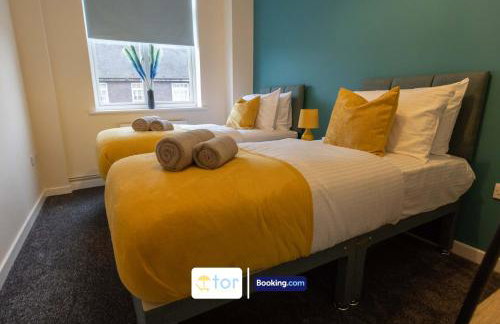 Large 2 Bedroom Apartment By The One Retreats Short Lets & Serviced Accommodation Horley Close To Gatwick Airport - Foto 5