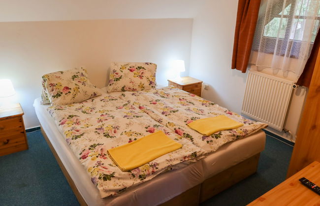 8 bedroom House in Harrachov with garden - Photo 20