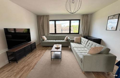 110qm- 4 Rooms - free private parking- free fast WIFI - Kitchen - near Wood- A Part Time Home - Foto 11