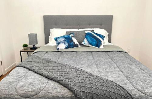 NEW! 5 min from Mall, Airport, and Dinning! - Foto 13