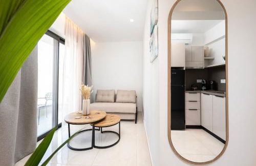 Unicos City Suites - Photo 30