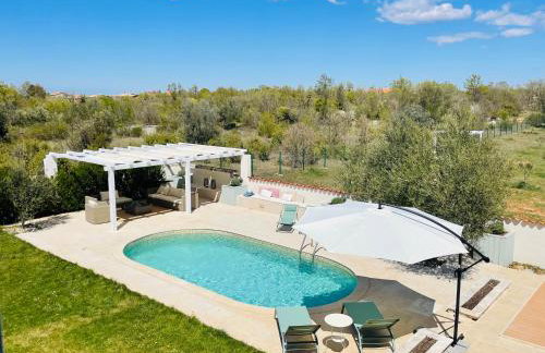 Private 9000qm Estate Villa with Pool and Yacuzzi and Sauna absolute Privacy near Fazana - Foto 12