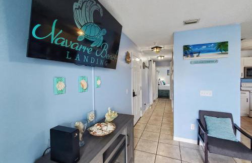 Navarre Beach Landing - Beach Gear Included - Walk to Beach - Sunset Views - Foto 28