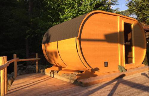 Chatka z sauną nad rzeką - Foto 9