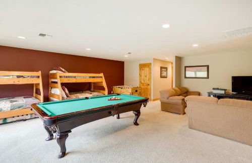 Indoor Entertainment Forested Sunriver Retreat! - Foto 33