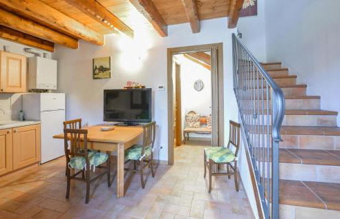Lovely Apartment In Loiano With Wifi - Photo 3