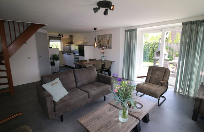 Holiday Home in Noordwijk Near Beach - Photo 1