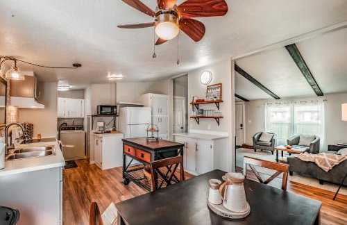 Renovated Bungalow Getaway - Foto 5