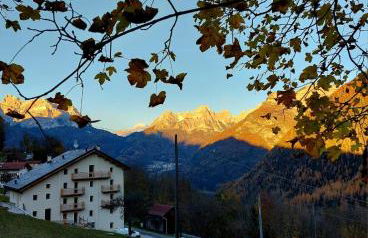 LA POESIA DOLOMITI APARTMENTS - Photo 1