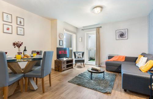 247 Serviced Accommodation in Telford 2 BR Apartment - Foto 70